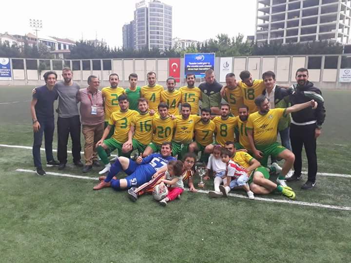 Yesildirekspor sampiyonluk kupasını aldı