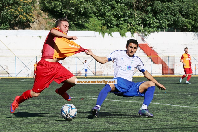 Hakan Ünsal’ın takımı şansını son maça bıraktı