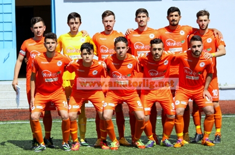 Davutpaşaspor’lu gençler üst lige terfi etti