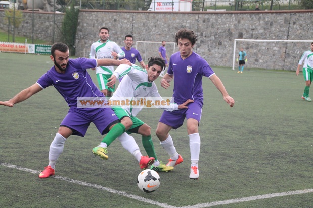 İstanbul Mesudiyespor 10 kişi ile kazandı