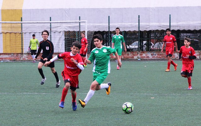 Esnafspor-Reşitpaşa maçında gol çıkmadı