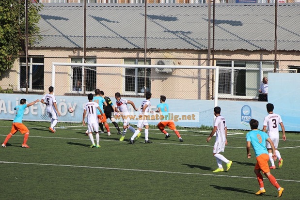 Alibeyköy Parseller Bulvarspor’u geçti