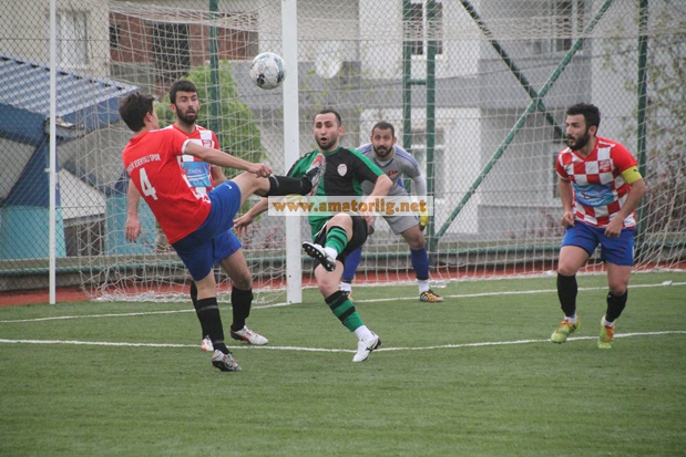 Pendik Esenyalıspor yükselişini sürdürdü