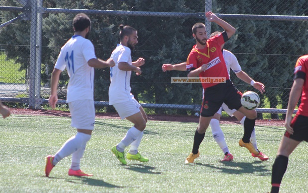 10 yıl forma giydiği kulüpten ayrıldı