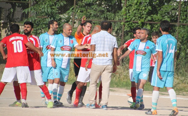 Gergin mücadeleyi İstanbul Esnasfspor kazandı