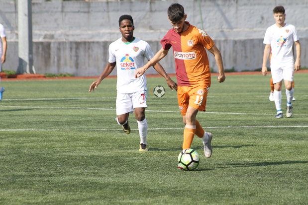 10 gollü maçta kazanan Davutpaşa