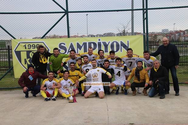 Başkan sözünü tuttu kupa Çantaköyspor’un oldu