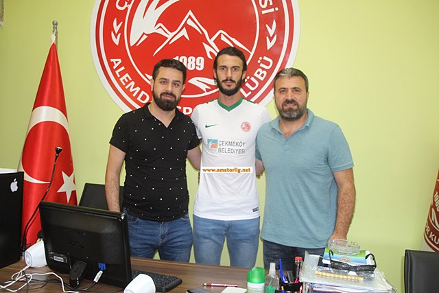 Harun Özdemir takımında kaldı