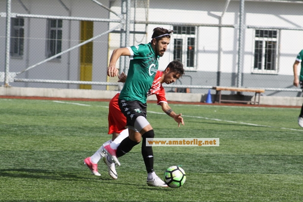 Piyalepaşaspor kazanmaya devam ediyor