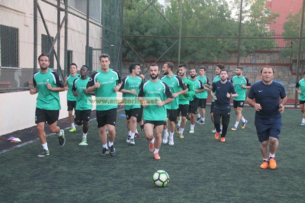 Şile Yıldızspor çalışmalarını sürdürüyor