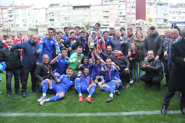 Beyoğlu Yeniçarşı İstanbul Şampiyonu