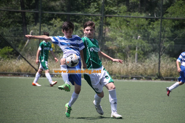 Lider Çamlıcaspor tek golle kazandı