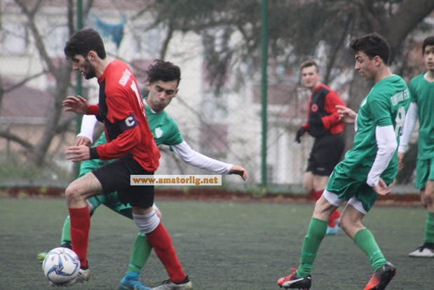 Okmeydanı Fetihspor ligdeki ilk galibiyetini elde etti