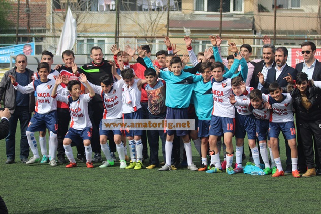 Sultangazi Türkiye şampiyonası biletini kaptı
