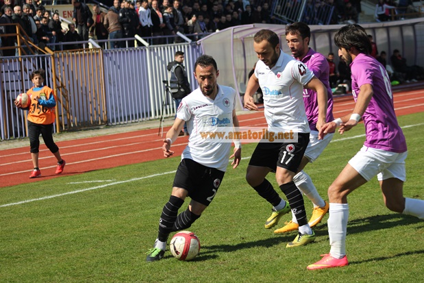 Gebzespor sağ kanadı sağlama aldı