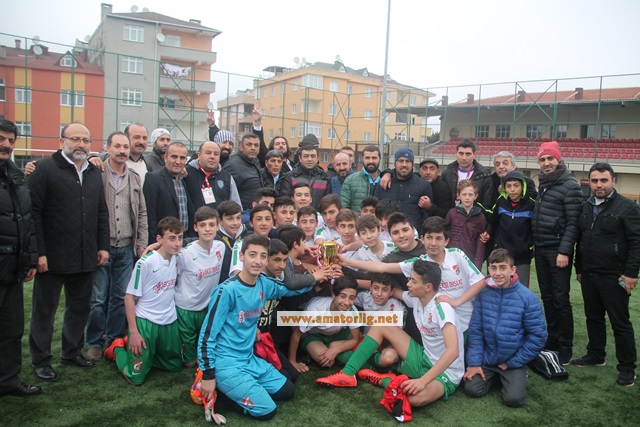 Sarıgazispor Şampiyon