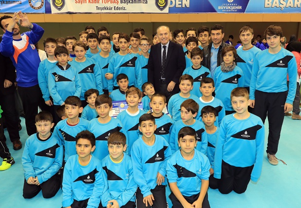 Büyükşehir’den amatör spora profesyonel destek