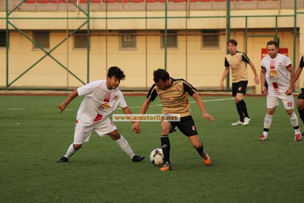 Sarıgazispor attı Güllübağlar yakaladı