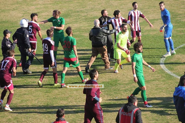 Kartalspor-Beylerbeyispor maçına olaylar damga vurdu