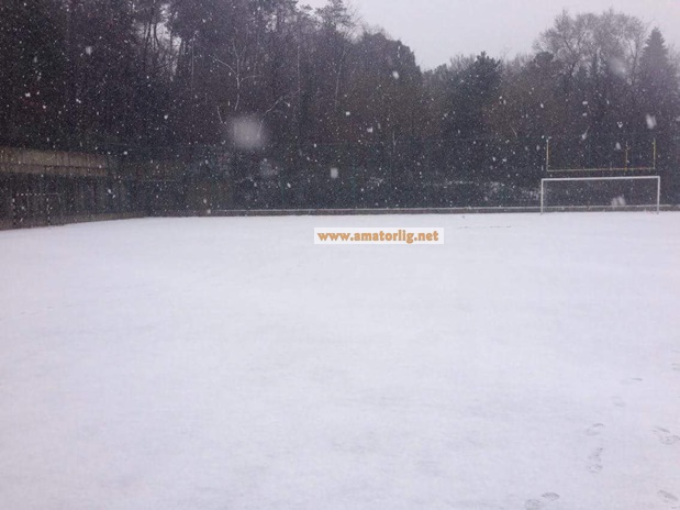 Bahçeköy’de maç tehir edildi