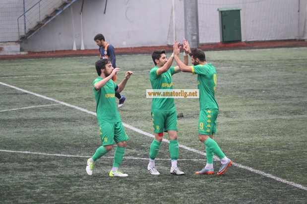 Kağıthanespor deplasmanda güldü