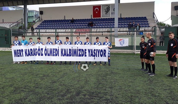Şirinevlerspor Mert Emre Karagöz’ü unutmadı