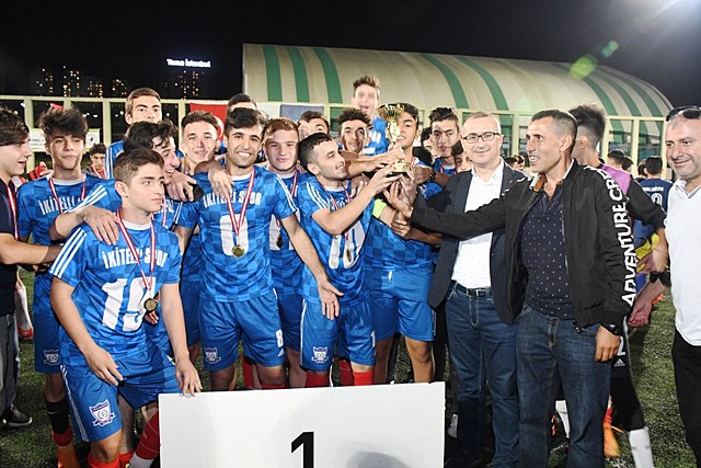 Zafer Kupası İkitellispor’un