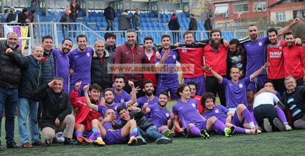 İstanbul Mesudiyespor şampiyonluk kupasını aldı