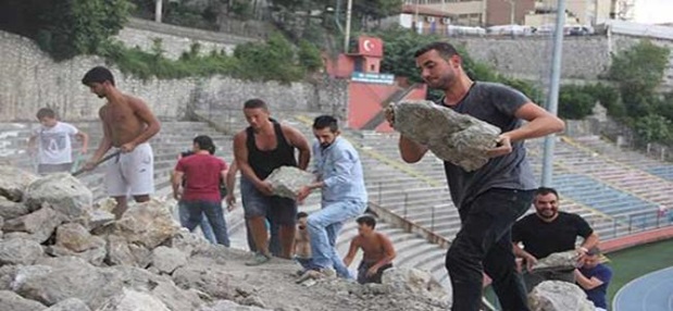 Zonguldakspor için taş taşıdılar!