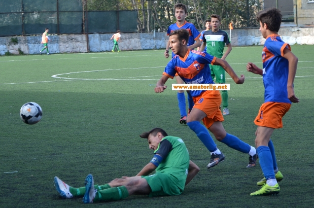 Alibeyköyspor liderlik maçında berabere kaldı