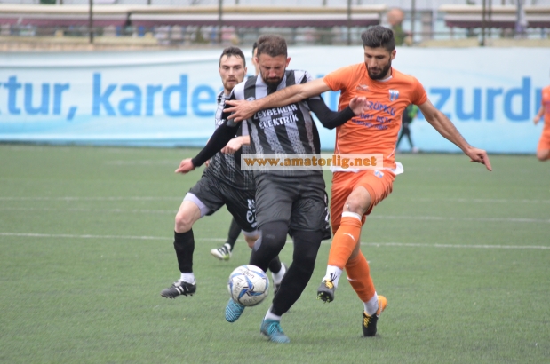 Alibeyköyspor son dakikada yakalandı