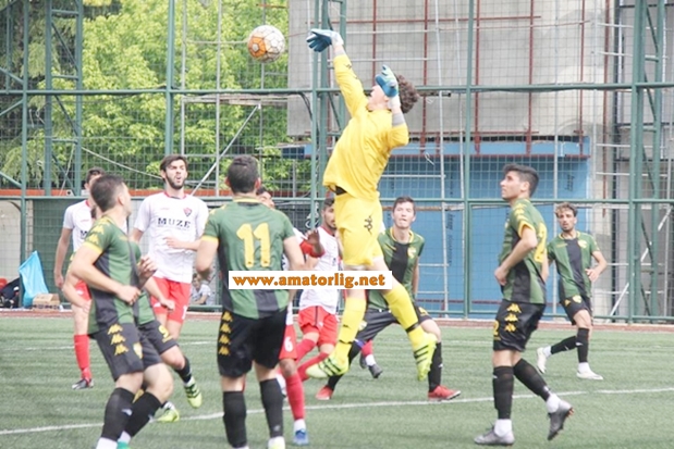 Altınovaspor dört golle kazandı