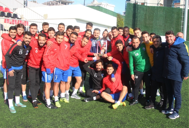 Atlasspor Şampiyonluk Kupasını aldı