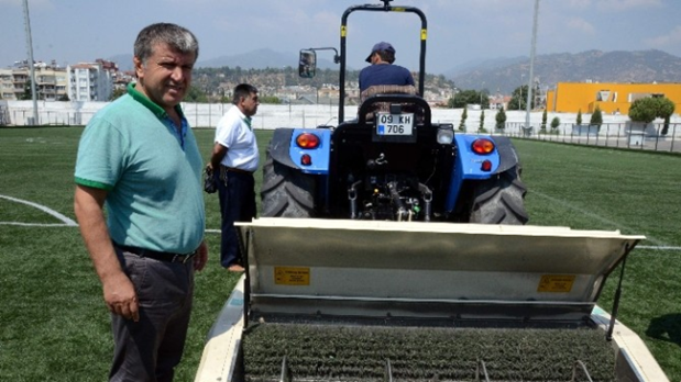Sentetik sahaların bakımında Türkiye’de bir ilk