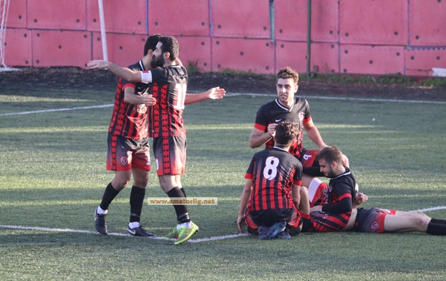 İstanbul Bafraspor şampiyonluk için gün sayıyor