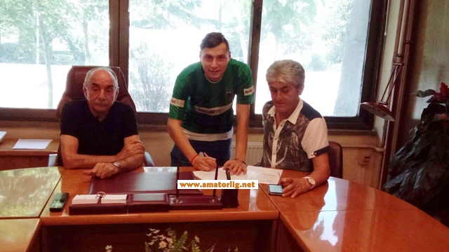 İmzayı attı en az 20 gol sözü verdi!