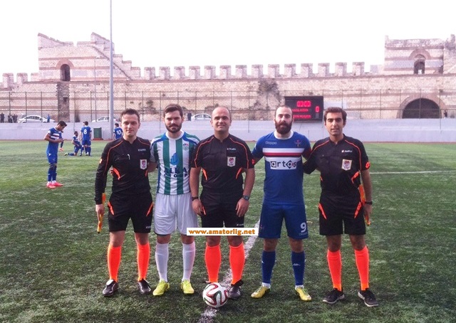 3 kırmızılı maçta Mevlana-Konya beraberliği