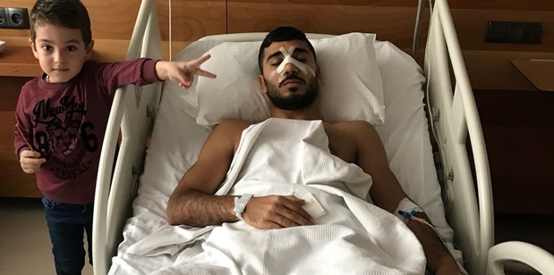 Bektaş Berk burnundan ameliyat oldu