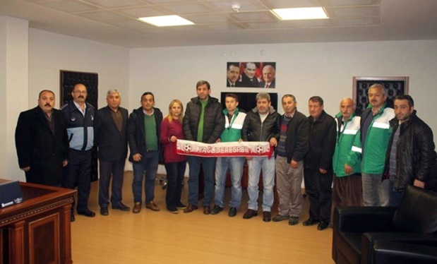 Belediye işçilerinden futbolculara prim