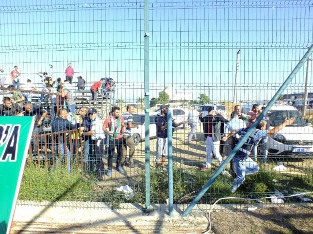 Olaylı maçta sonucu penaltılar belirledi