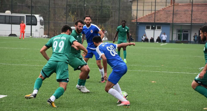 Bornova Yeşilova tek golle 3 puanı kaptı