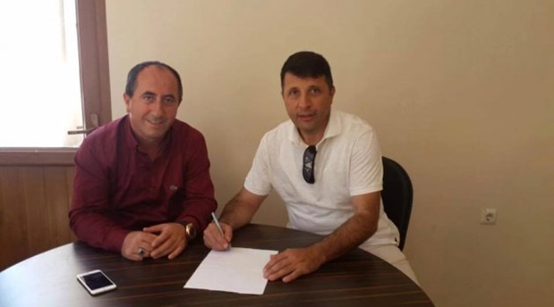 Çayırova şampiyon hocasıyla devam ediyor