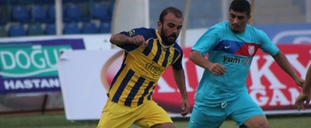 Genç futbolcu trafik kazasında öldü