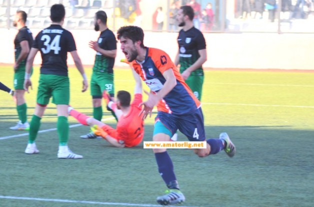 Yeniçarşı’nın 10’uncu imzası geldi