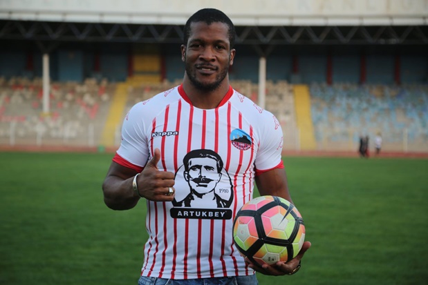 Djiehoua bir anlaşma daha yaptı