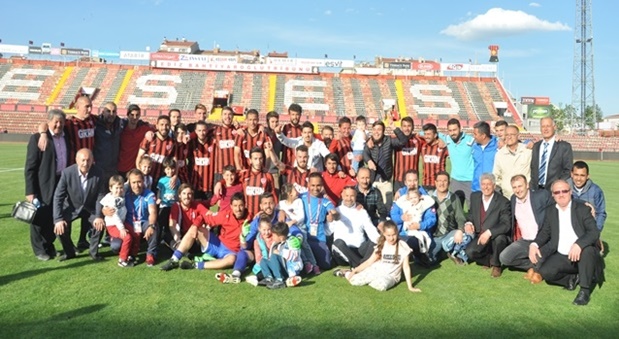 Eskişehir’de Kurtuluşspor BAL’a terfi etti