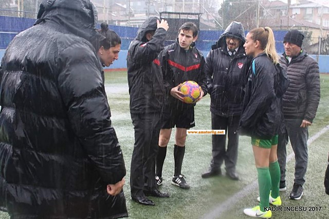 Kireçburnu-Ataşehir maçı tatil edildi