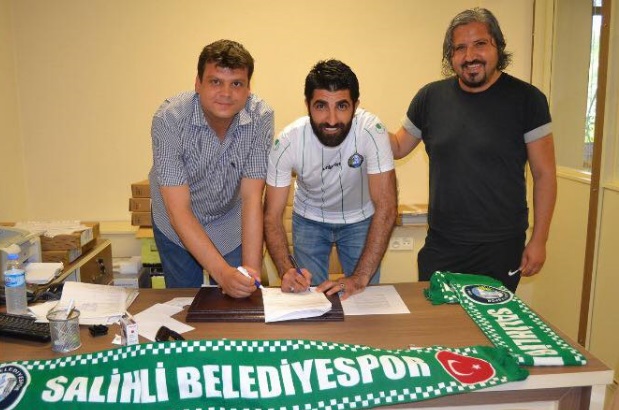 Emrullah Öztürk imzayı attı