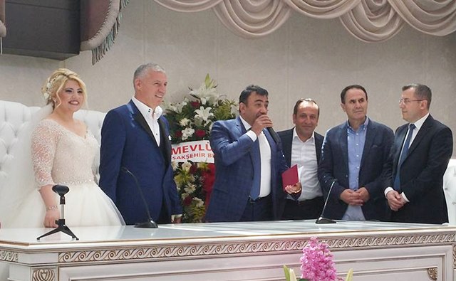 Ergun Bostan imzayı attı