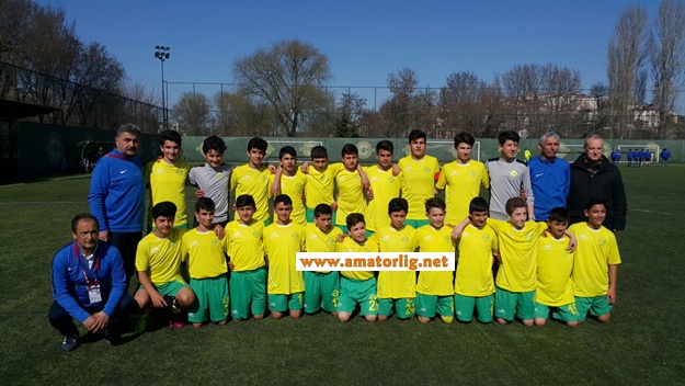 Erokspor şampiyonluğu garantiledi